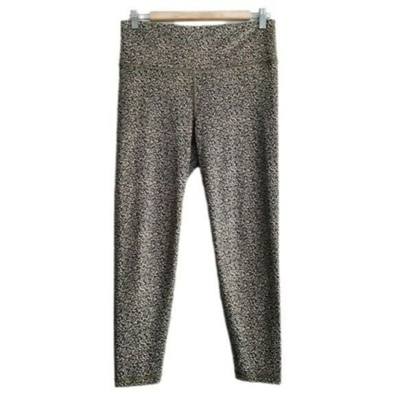 GAP Fit Eclipse Athletic Crop Leggings Dot Patern Regular Sz M - Picture 3 of 12